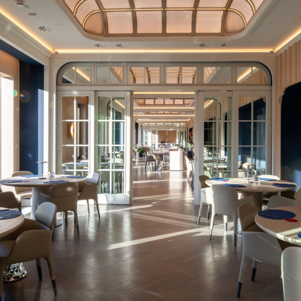  by Buroe  - Mosca, Russia - Belvedere Arredamento